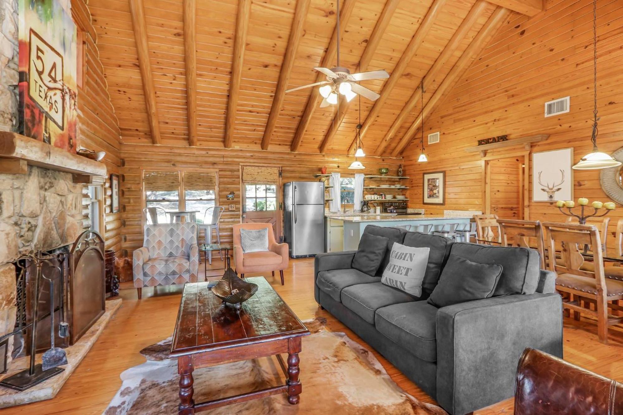 Falls Log Home Wimberley Eksteriør billede