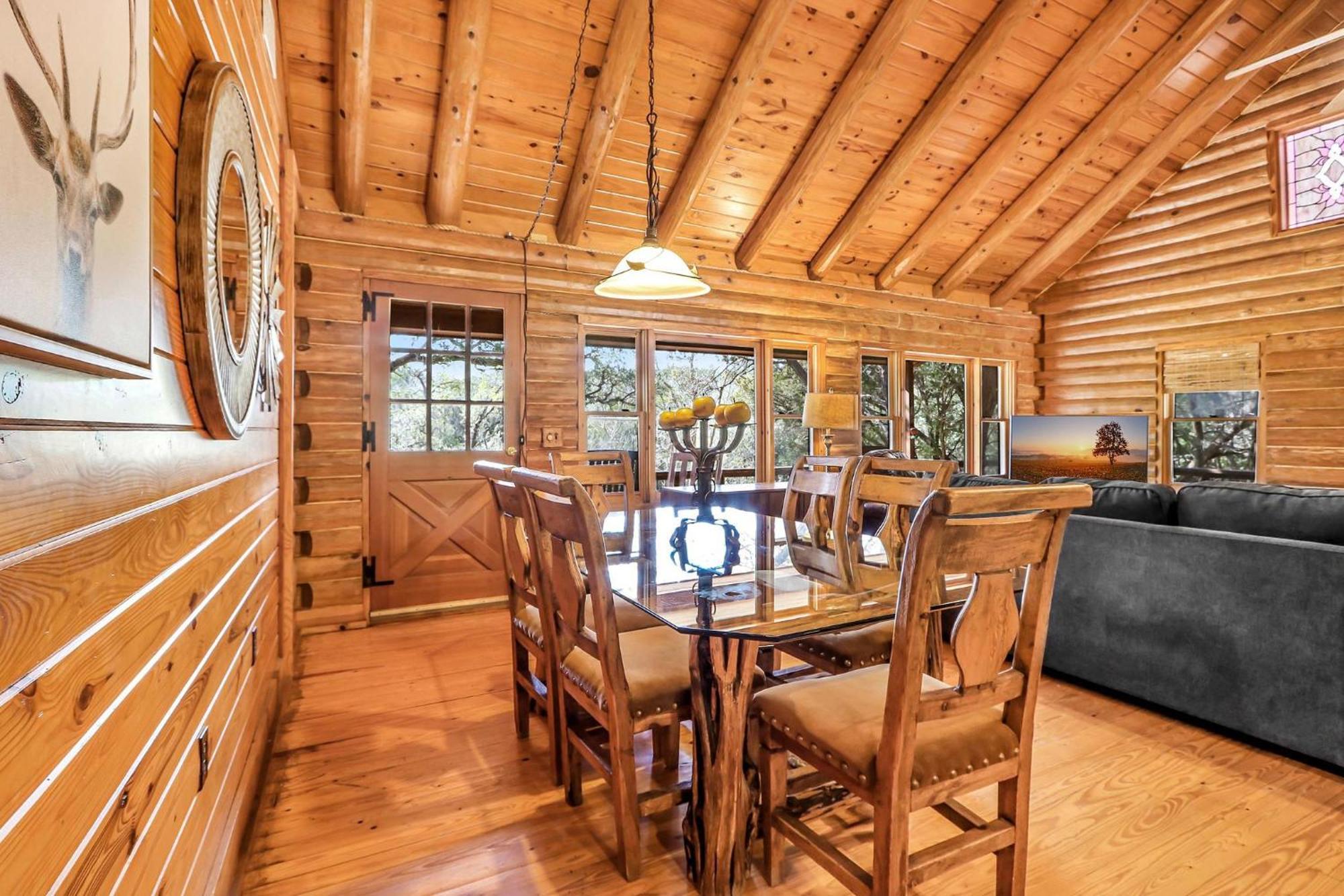 Falls Log Home Wimberley Eksteriør billede