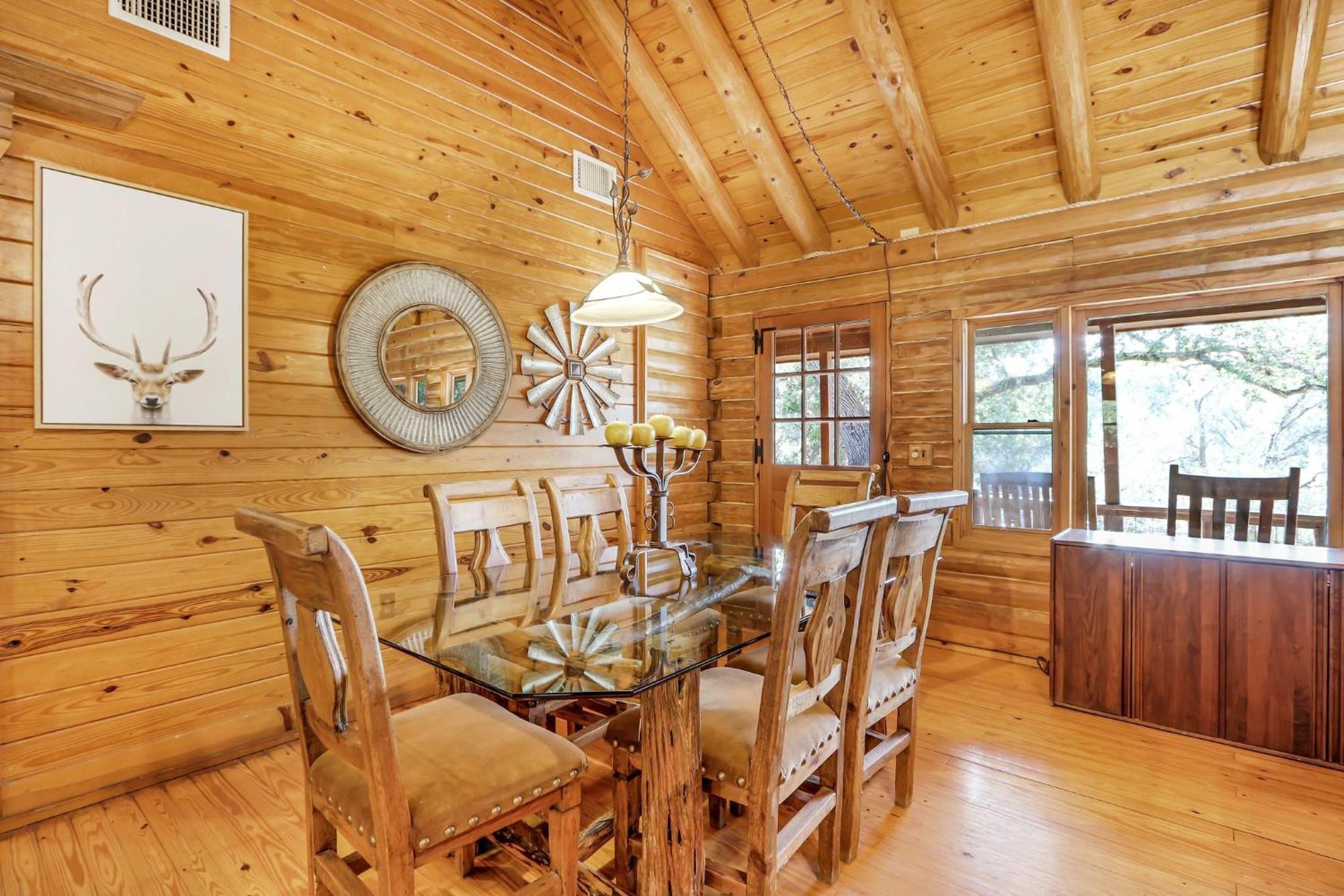 Falls Log Home Wimberley Eksteriør billede